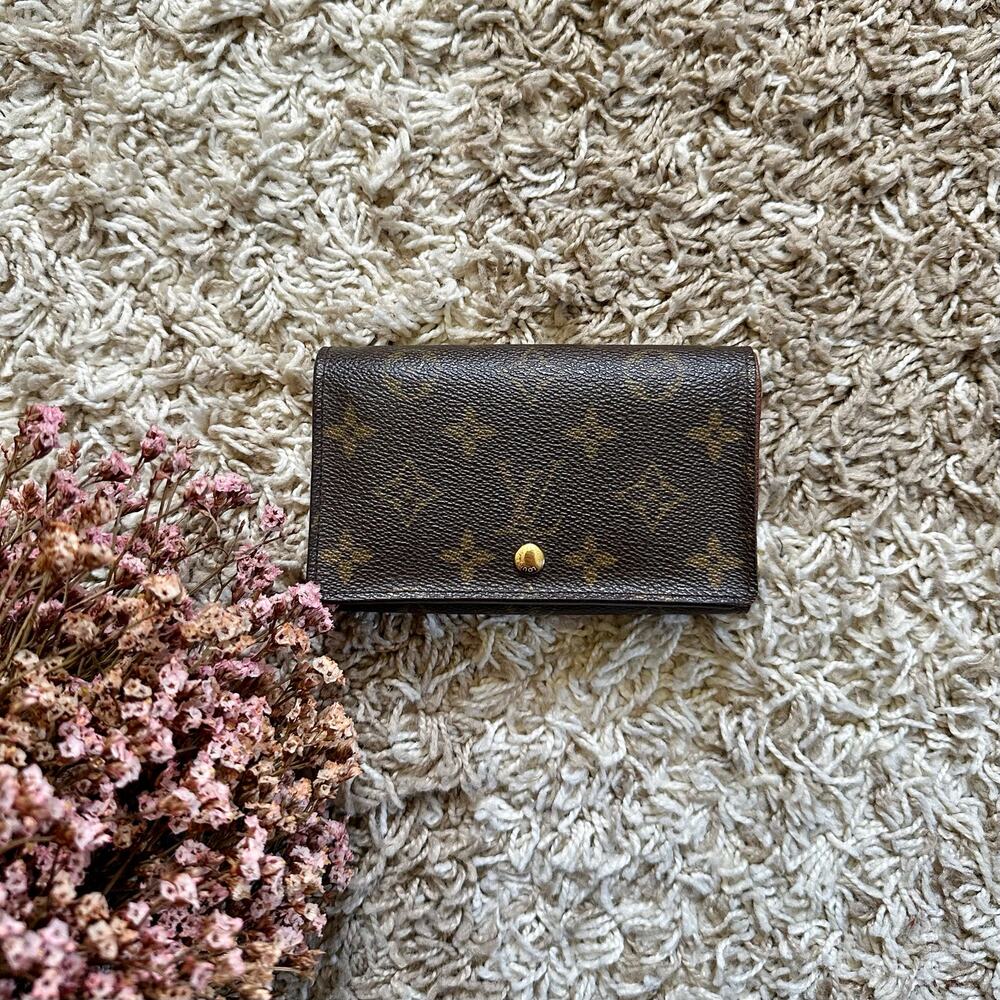 Louis Vuitton Monogram Canvas Portefeuille Tresor Porte Monnaie Billet Wallet LV